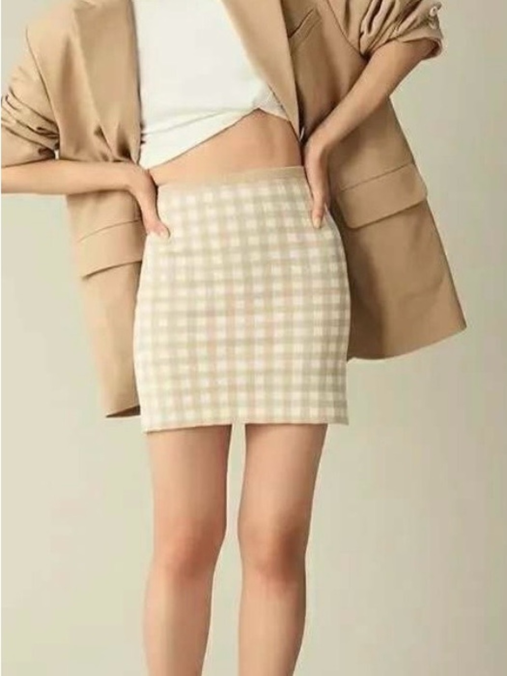 Anthropologie Never worn KULE SMALL Pull On Beige Plaid Mini Skirt